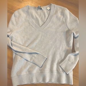 Vince grey sweater